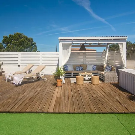 Casa Azul Stylish House For 4 Adults And 1 Child In Cala Llombards